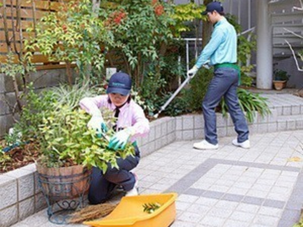 生駒市 トータルグリーン 庭木の管理スタッフ 建築 造園スタッフのアルバイト パート求人情報 Joblist ジョブリスト スマホであつめる みんなの街の求人はり紙