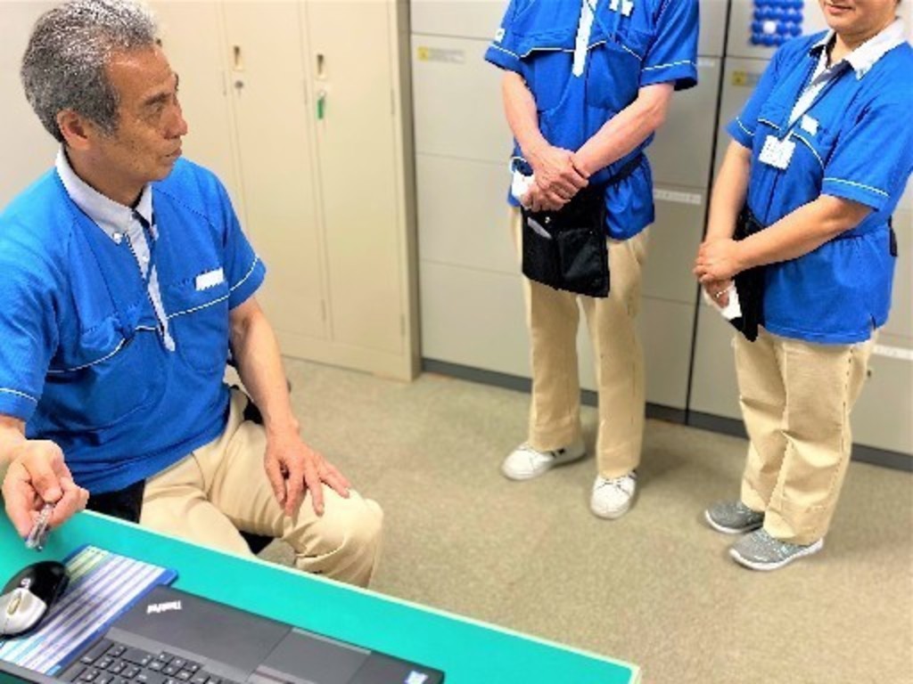 株式会社ザイマックスサラ テクノウェイブ100 オフィスビルの清掃責任者候補のアルバイト パート求人情報 Joblist ジョブリスト スマホであつめる みんなの街の求人はり紙