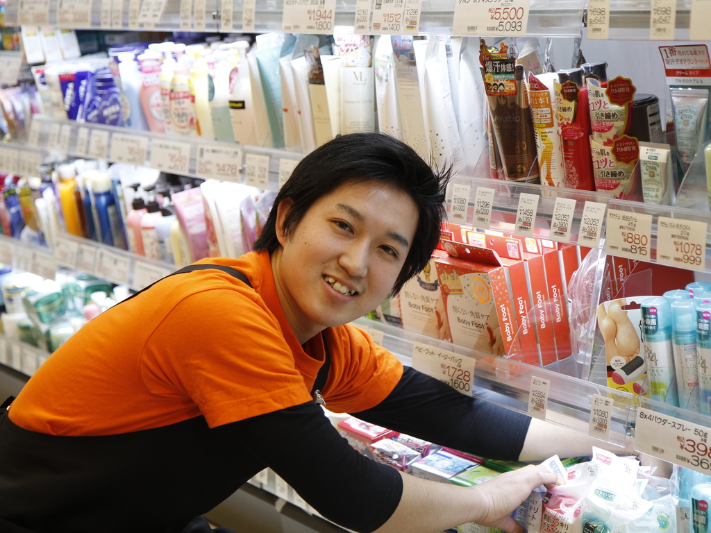 マツモトキヨシ 札幌狸小路店のアルバイト パート求人情報 Joblist ジョブリスト スマホであつめる みんなの街の求人はり紙