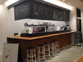 リンツ ショコラカフェ 岡山一番街店のアルバイト パート求人情報 Joblist ジョブリスト スマホであつめる みんなの街の求人はり紙
