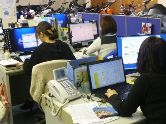 私たちと一緒に働いてみませんか？