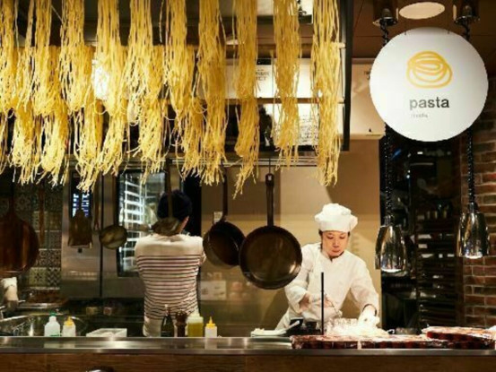 Kitchen & Market merca RISTORANTINO LUCUA Osaka 画像1