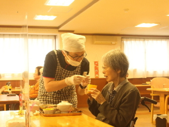 ロイヤルハウス石岡　本館 画像1