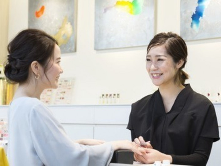 De Prisa Manicura マイング博多駅店のアルバイト パート求人情報 Joblist ジョブリスト スマホであつめる みんなの街の求人はり紙