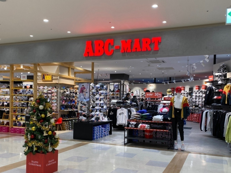 Abc Mart 富山ファボーレ店のアルバイト パート求人情報 Joblist ジョブリスト スマホであつめる みんなの街の求人はり紙